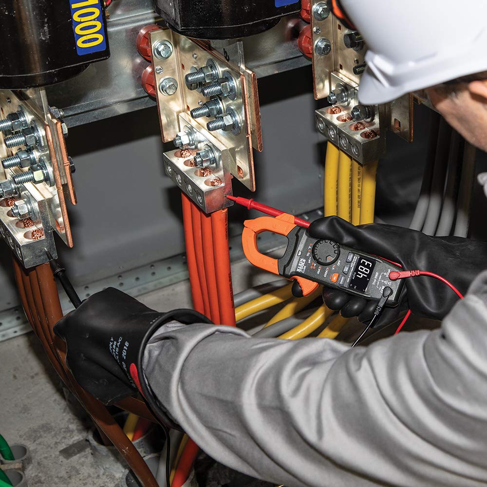 klein tools cl390 ac dc digital clamp meter feature close up view | Sm